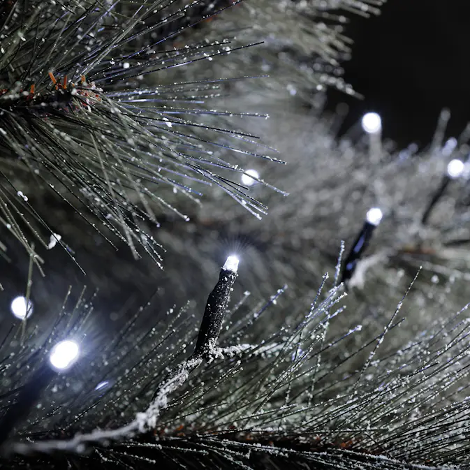 Lyslenke Gnosjö Konstsmide 100L med Split Hvit LED