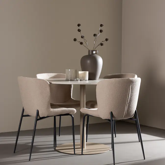 Spisegruppe Venture Home Lycke Ø110 med 4 stk Modesto Stoler