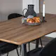 Spisegruppe Venture Home Ina med 4 Wrigley Stoler Fløyel