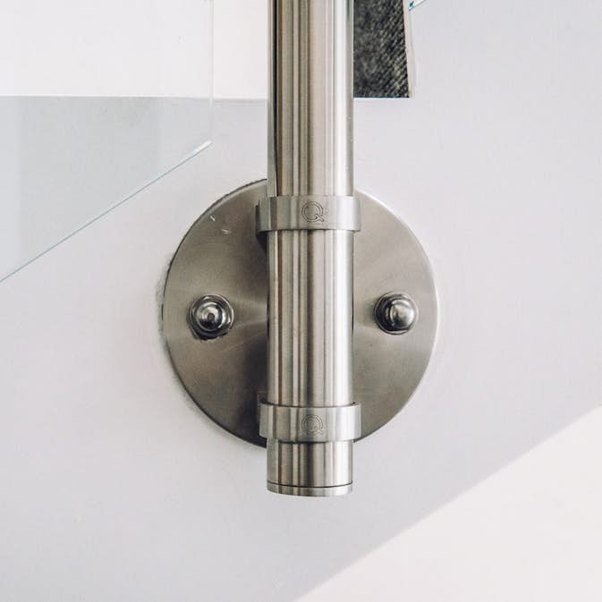 Rekkverkstolpe Herrljunga Ledstångsfabrik Utenpåliggende Enkel Innendørs Konsol 0551