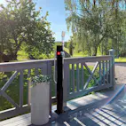 Utedusch Demerx Sunny 10 Light Soluppvärmd Trädgårdsdusch med Duschhantag