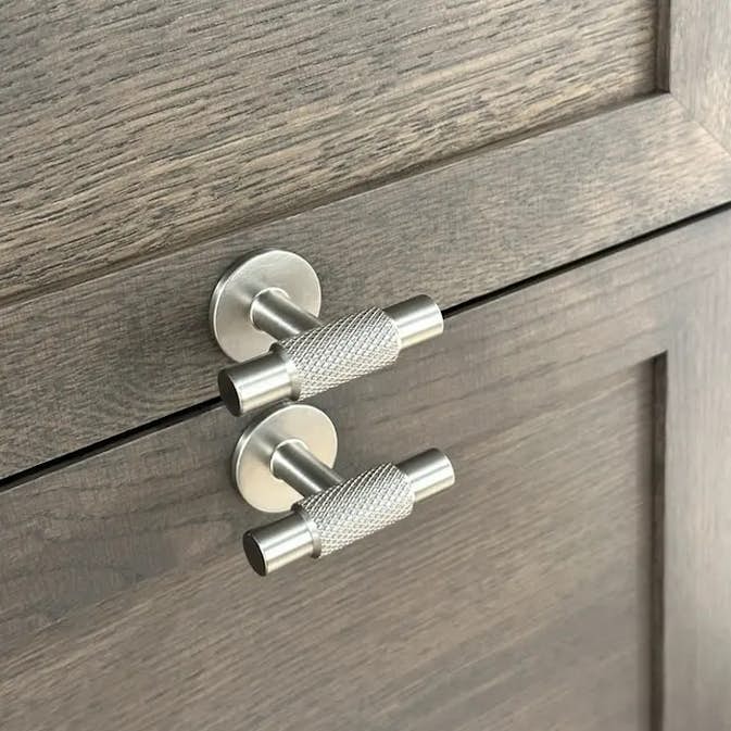 Knott Korsbakken Bad Rustic