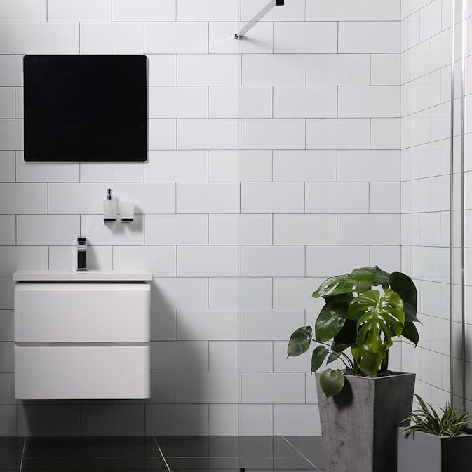 Dusjvegg Bathlife Allsidig P/P Klarglass Bredde: 700 mm Outlet