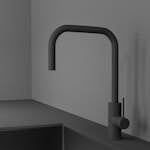 Kjøkkenbatteri Scandtap Steel Accent Square med Uttrekkbar Tut