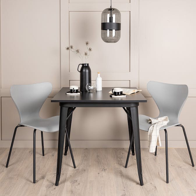 Spisegruppe Venture Home Tempe med 2 Estes Stoler