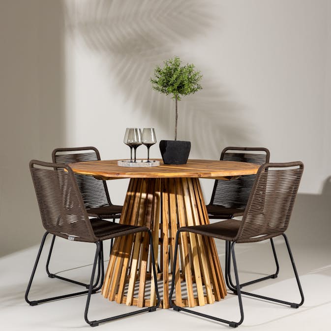 Hagegruppe Venture Home Lumpur med 4 Lindos Stoler