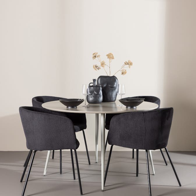 Spisegruppe Venture Home Plaza Ø120 med 4 stk Berit Stoler