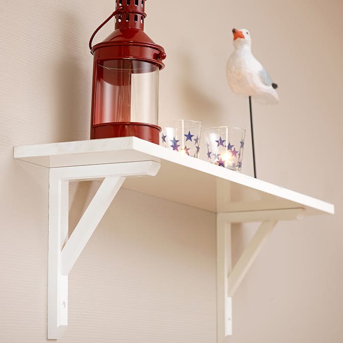 Hylleknekt Lundbergs Carl Hvit