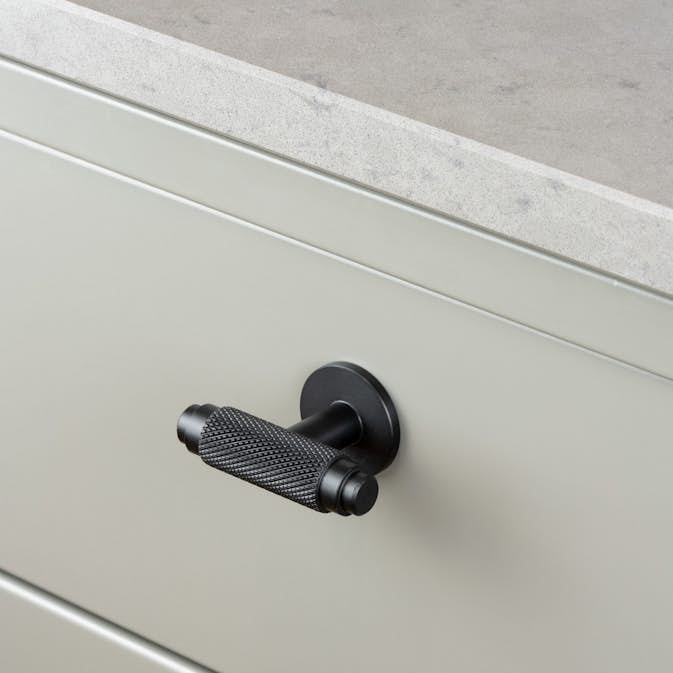 Knott Beslag Design T Riff