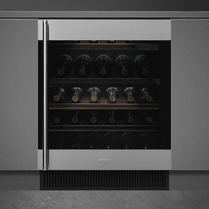 Vinskap Smeg Classic CVI338 Integrert