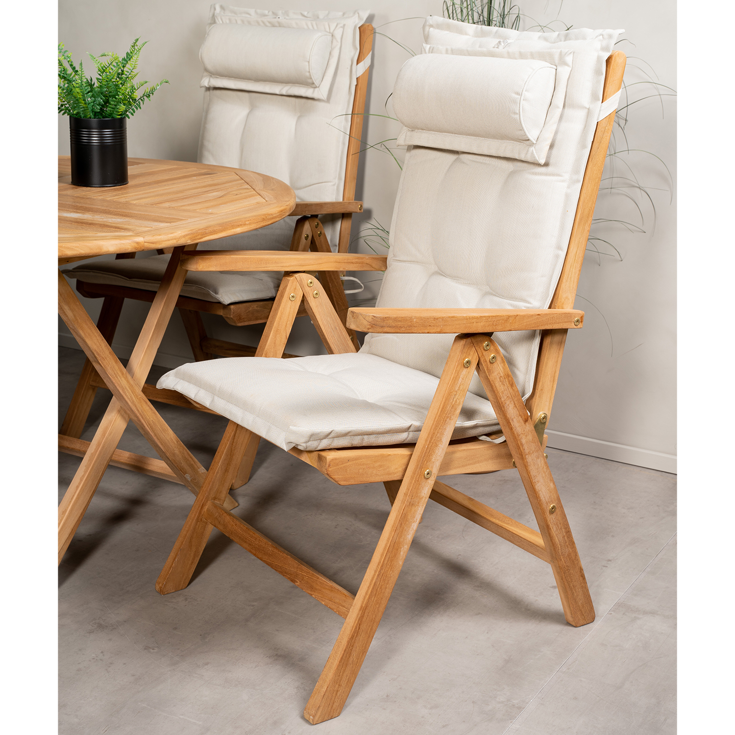 Spisegruppe Venture Home Kenya Ø120 cm Teak med 4 PositionsLenestoler