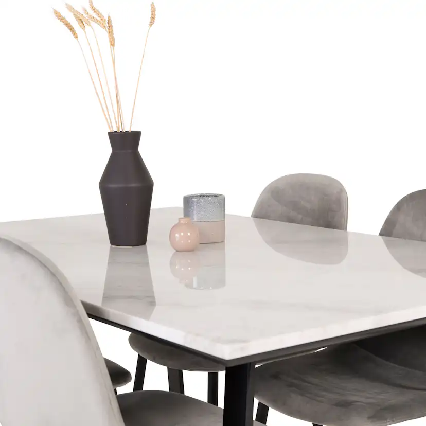 Spisegruppe Venture Home Estelle 140 med 4 Pobbie Stoler Fløyel