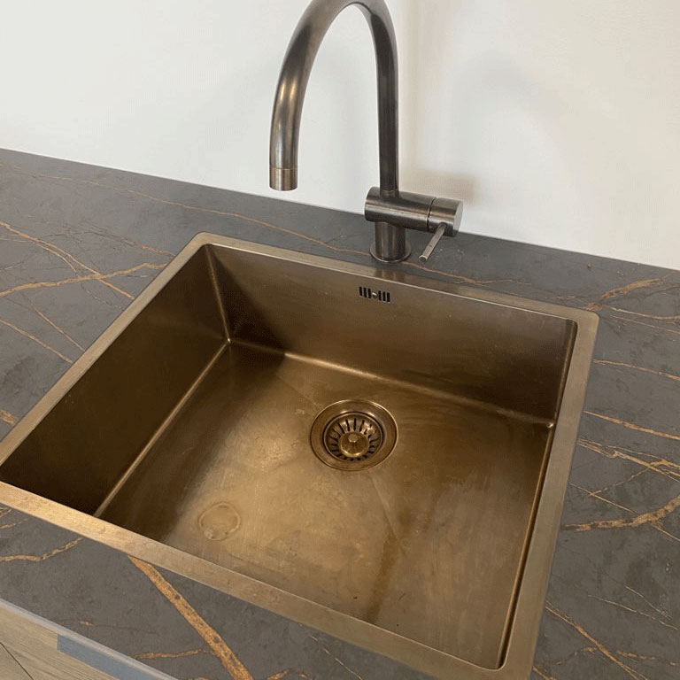 Lavabo Kubus 500 Soft, bruneret massiv messing Farge: Brun Messing, Overflate: Polert