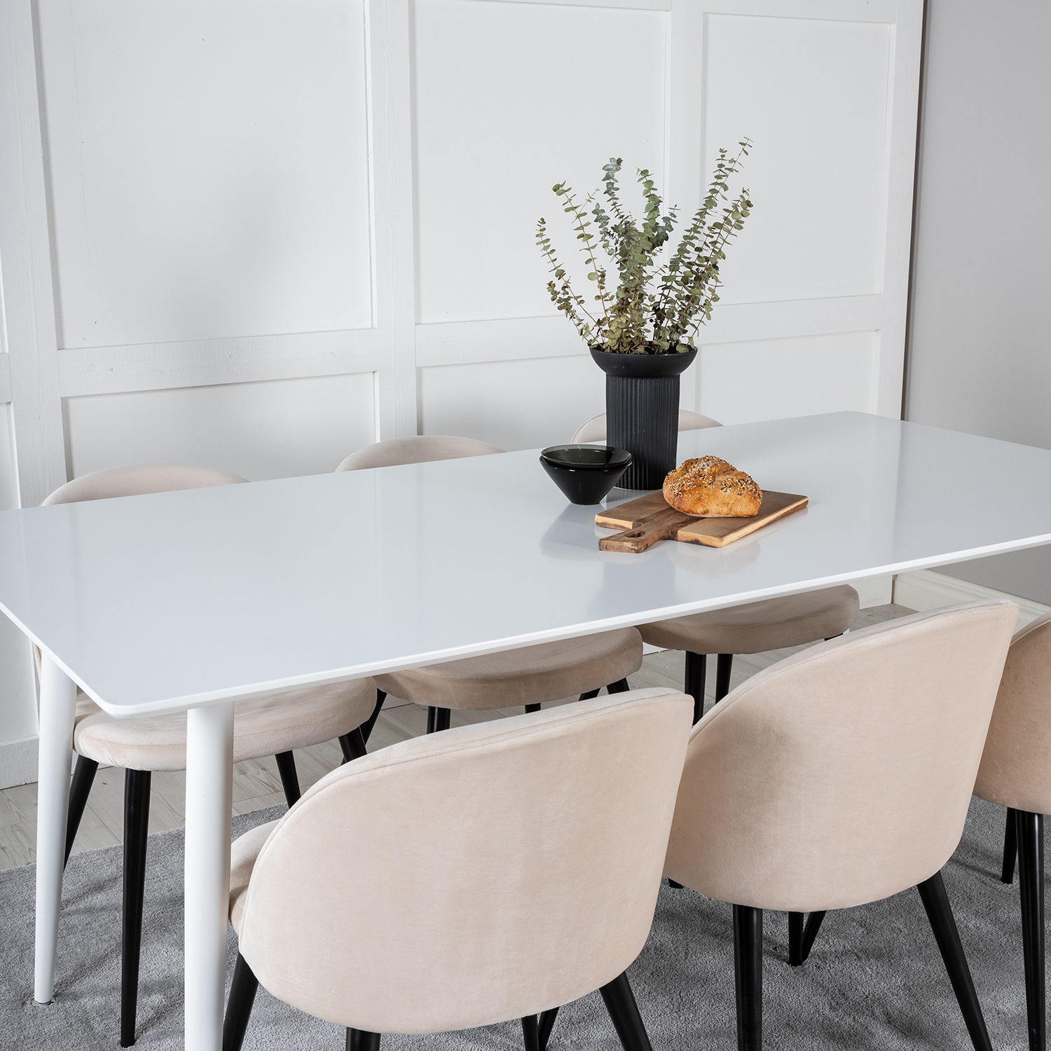 Spisegruppe Venture Home Pobbie med 6 Valentina Stoler Fløyel