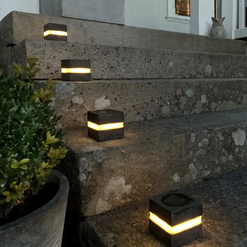 Solcelledekorasjon Star Trading Stone Cube 8 cm MørkeGrønn