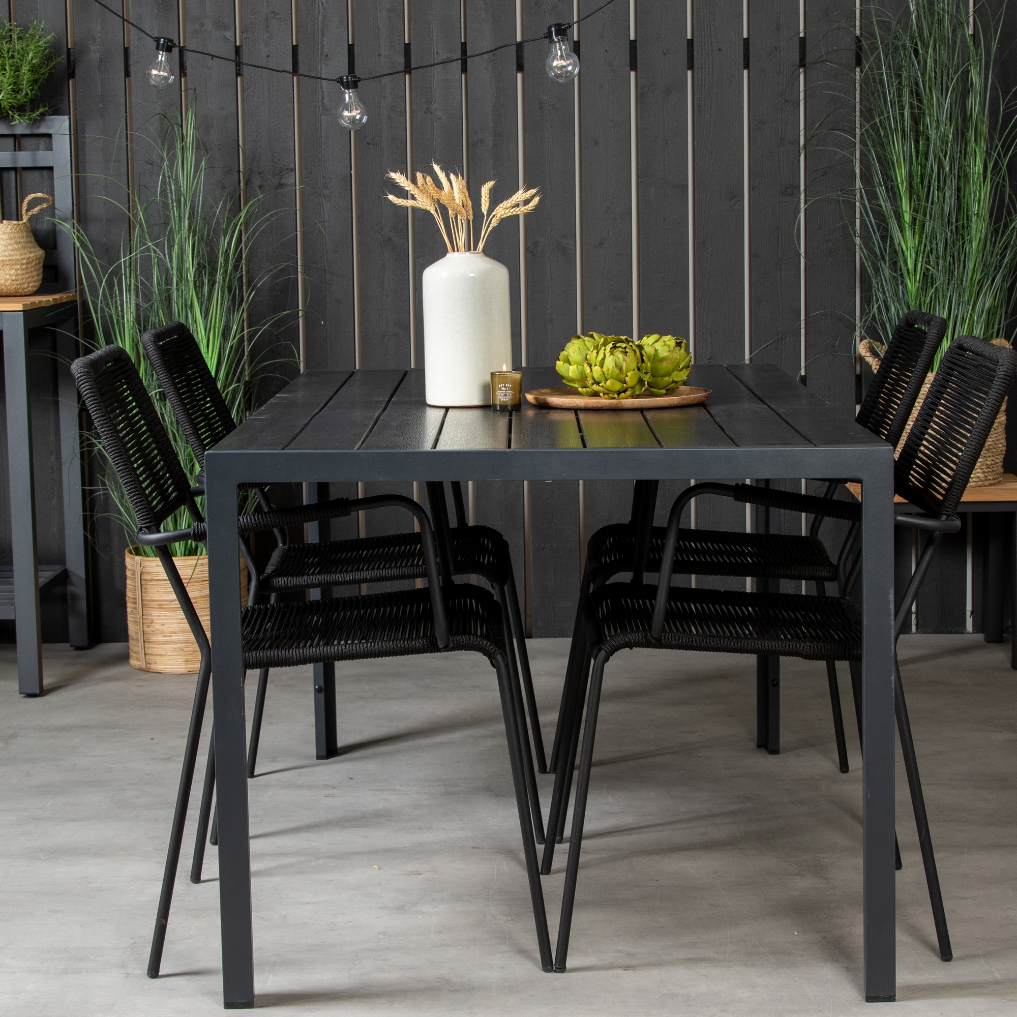 Spisegruppe Venture Home Bront 150 med 4 Leon Lenestoler