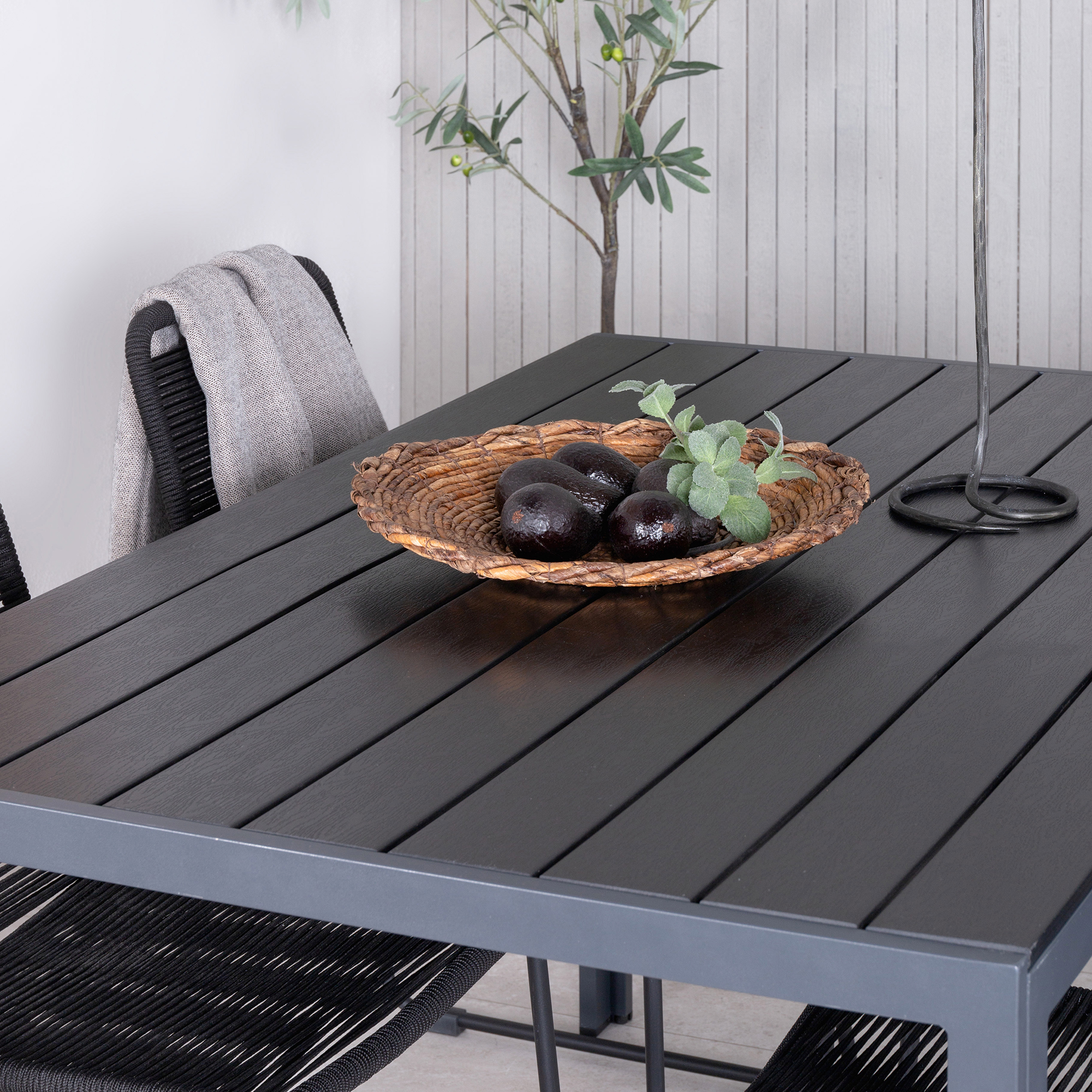 Spisegruppe Venture Home Bundy med 4 Levi Stoler