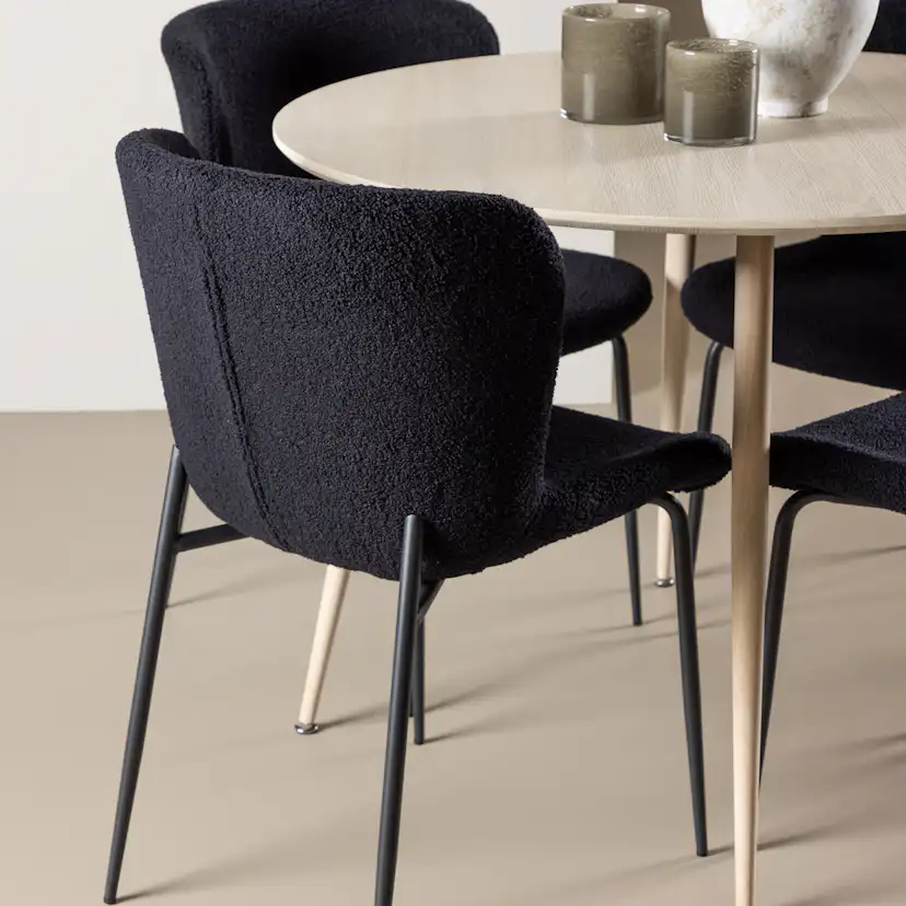 Spisegruppe Venture Home Plaza Ø100 med 4 stk Modesto Stoler