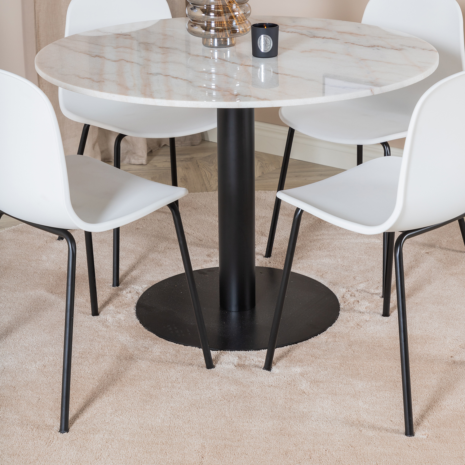 Spisegruppe Venture Home Estelle med 4 Ardi Stoler