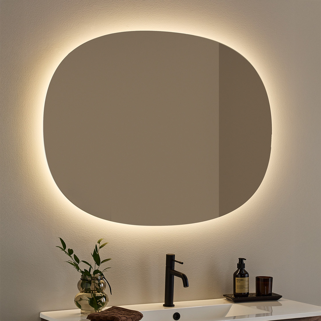 Spegel Hafa Ellipse LED 1000x750