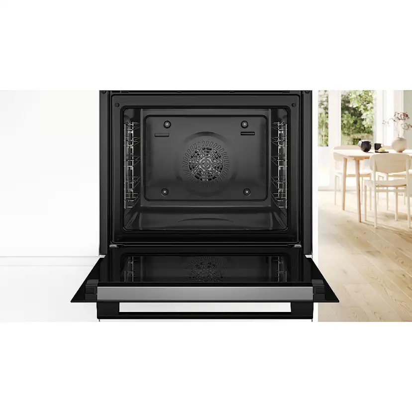 Innbyggingsovn Bosch HRG578BB7 Serie 6 med dampfunksjon