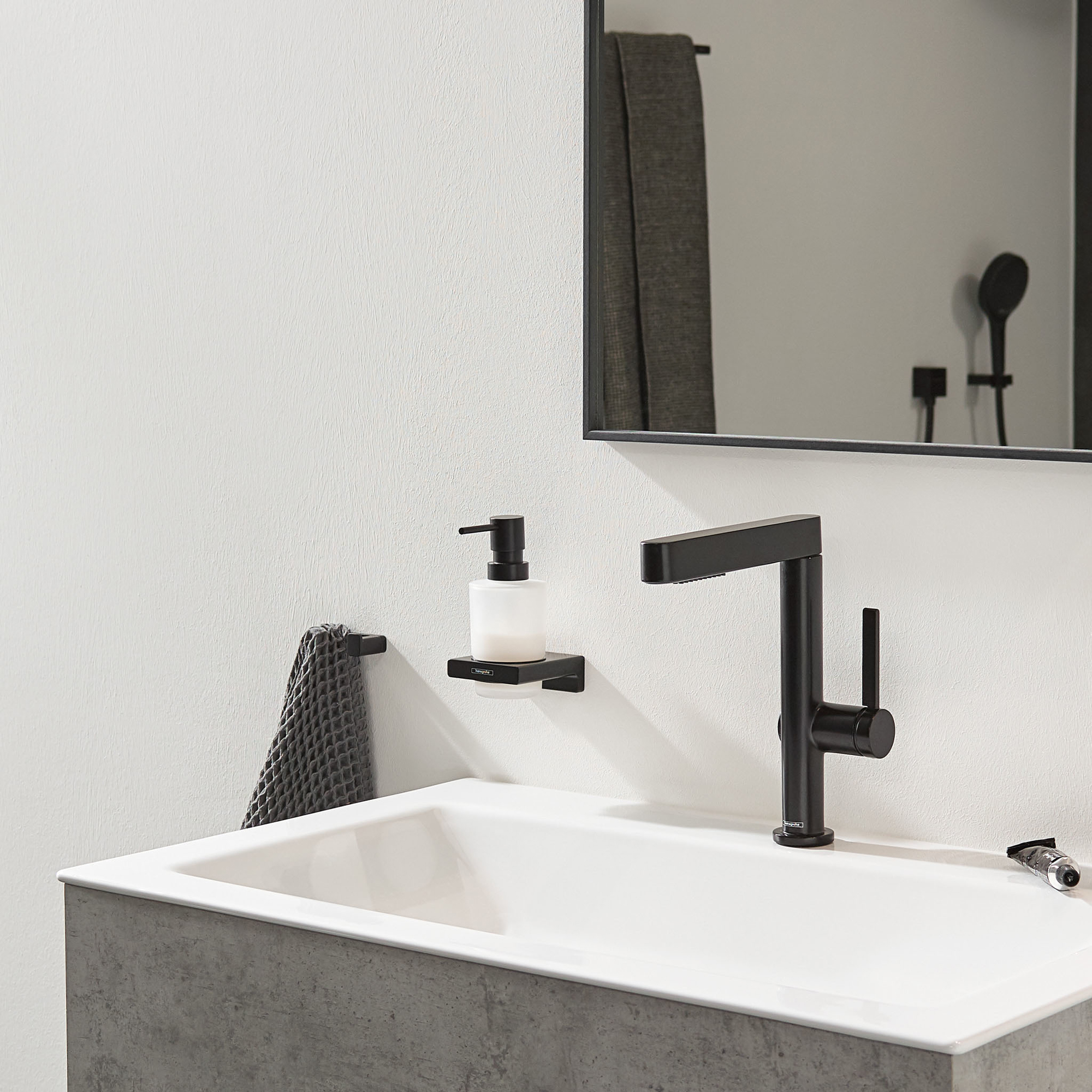 Såpedispenser Hansgrohe AddStoris 41745 200 ml