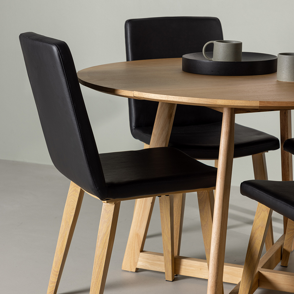 Spisegruppe Venture Home Yakidon Ø120 cm med 4 stk Today Stoler
