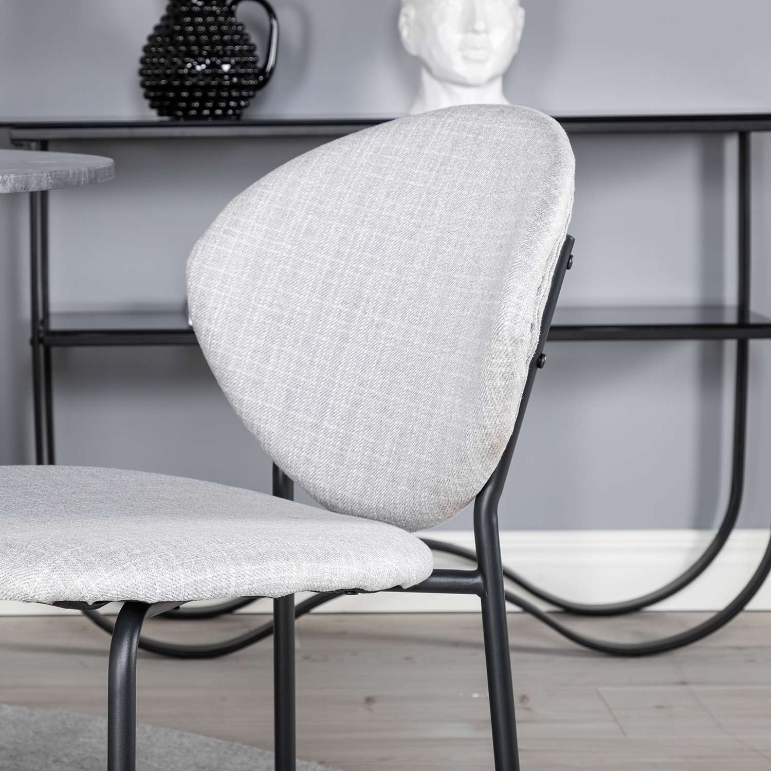 Estelle Round Dining Table ø106+Vault Dining Chair Sort/Grå