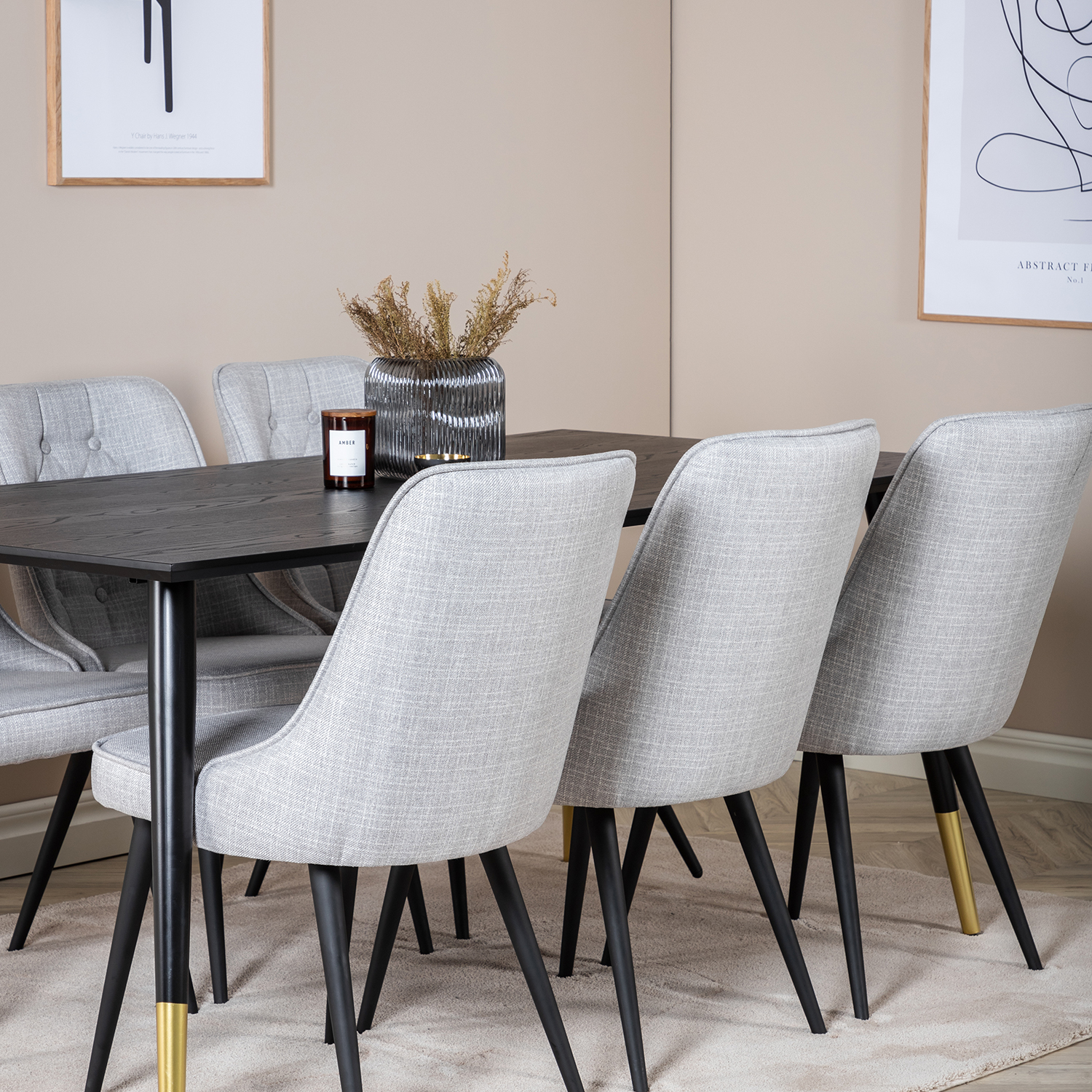 DippTable-Black/Black Brass+Velvet Chair-Light Grey_6 Sort/Messing/Lysegrå