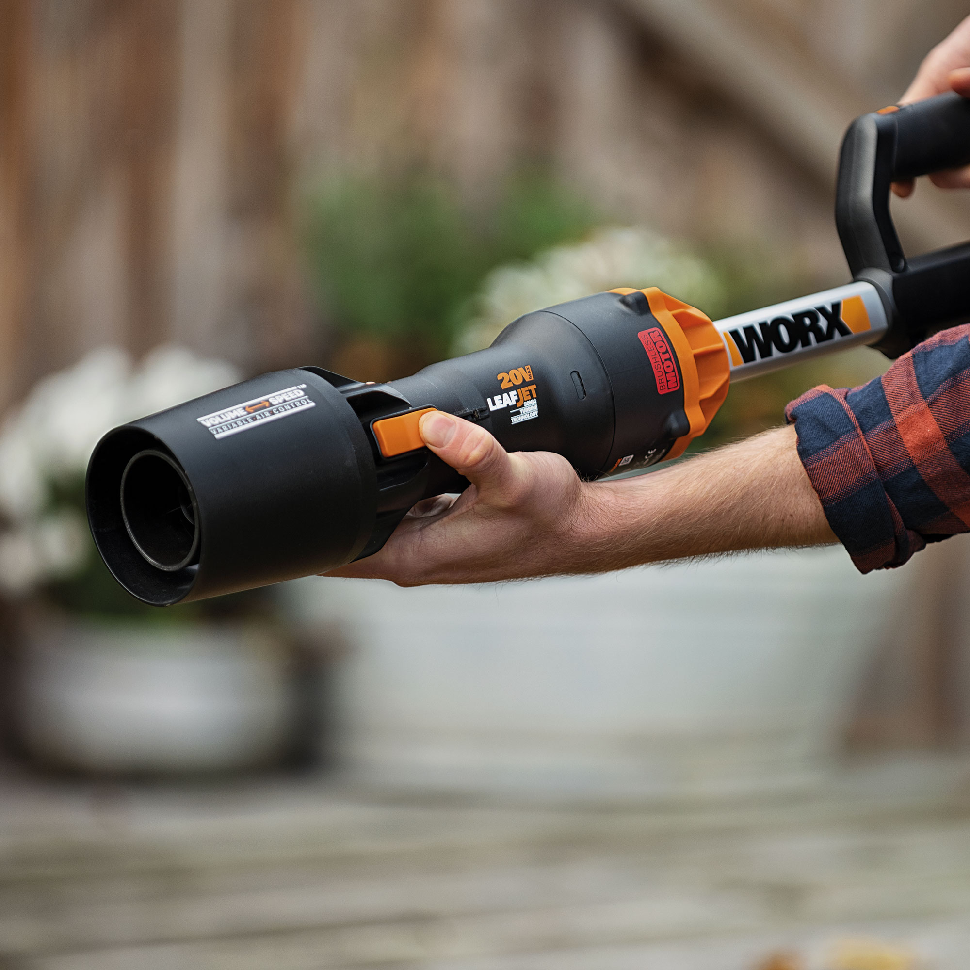 Løvblåser Worx WG543E uten Batteri