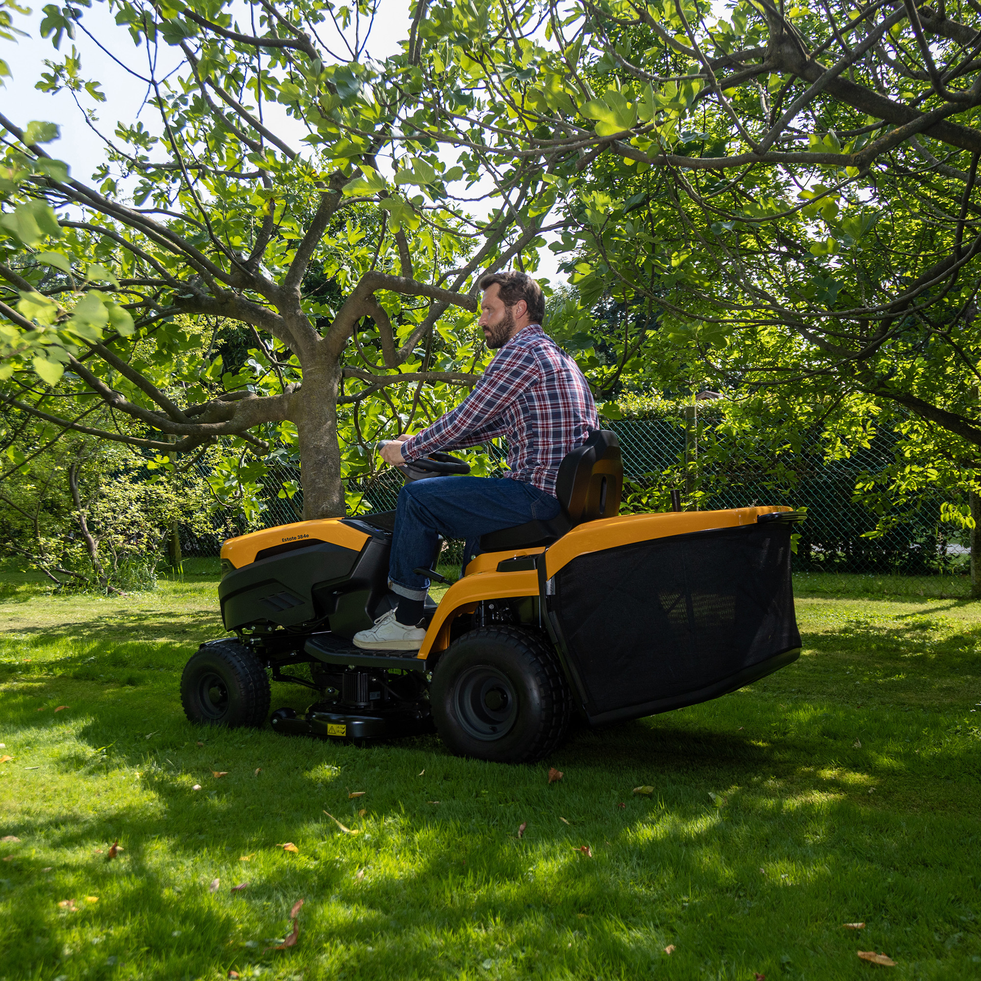 Hagetraktor Stiga Estate 384E Batteridrevet