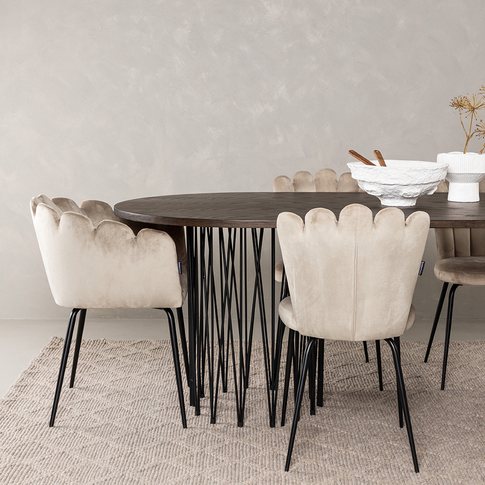 Spisegruppe furniture/fashion Stone med 4 Limhamn Light Stoler og 2 Limhamn Stoler