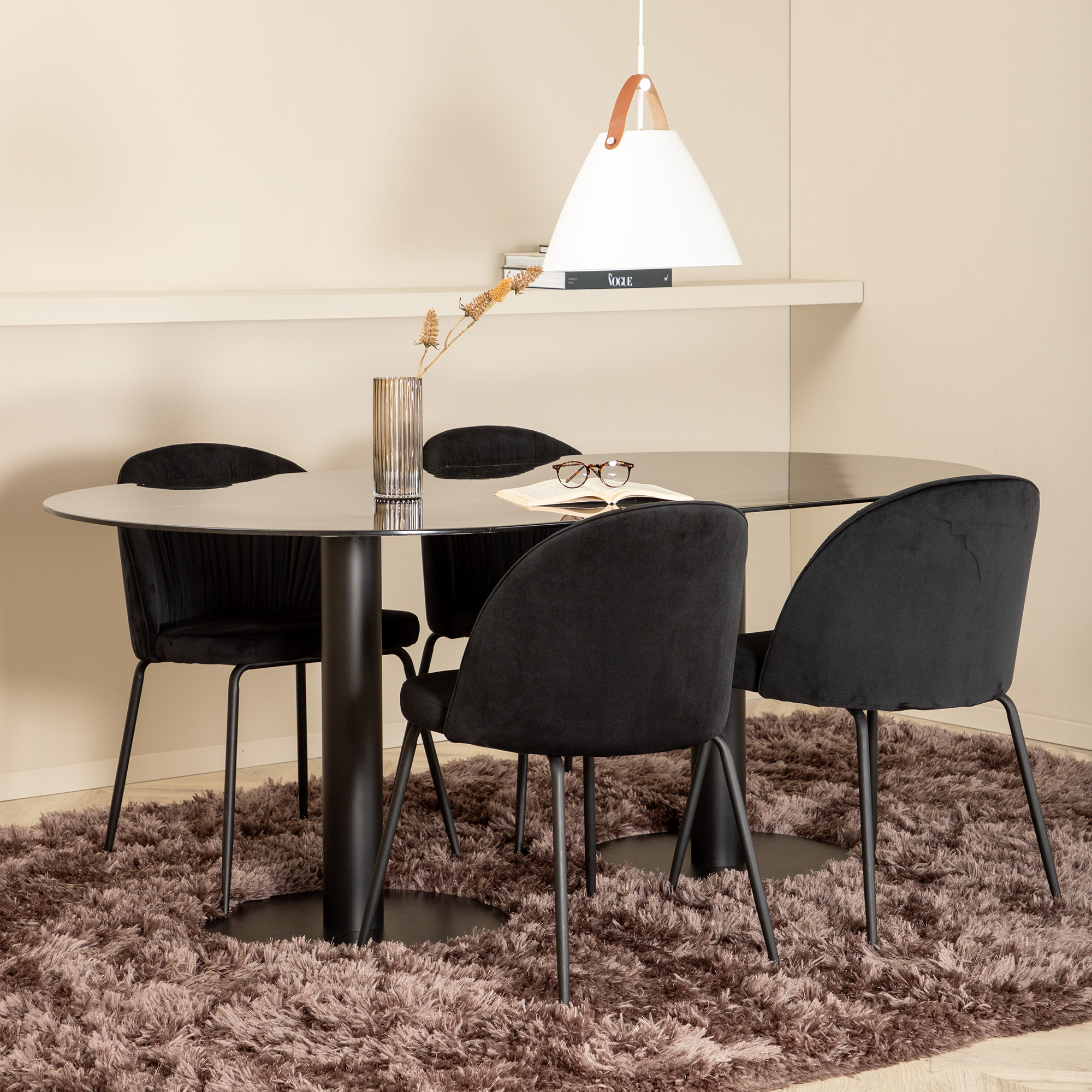 Spisegruppe Venture Home Oslo med 4 Wrigley Stoler