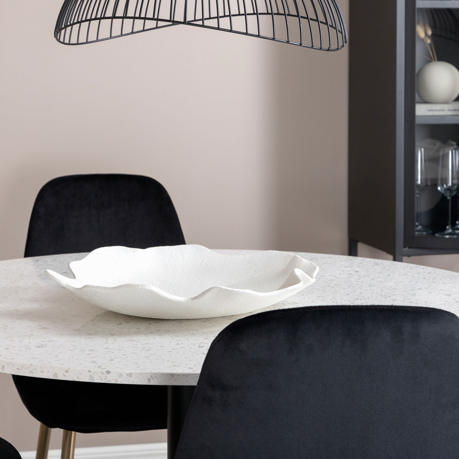 Spisegruppe Venture Home Razzia med 4 Polar Stoler