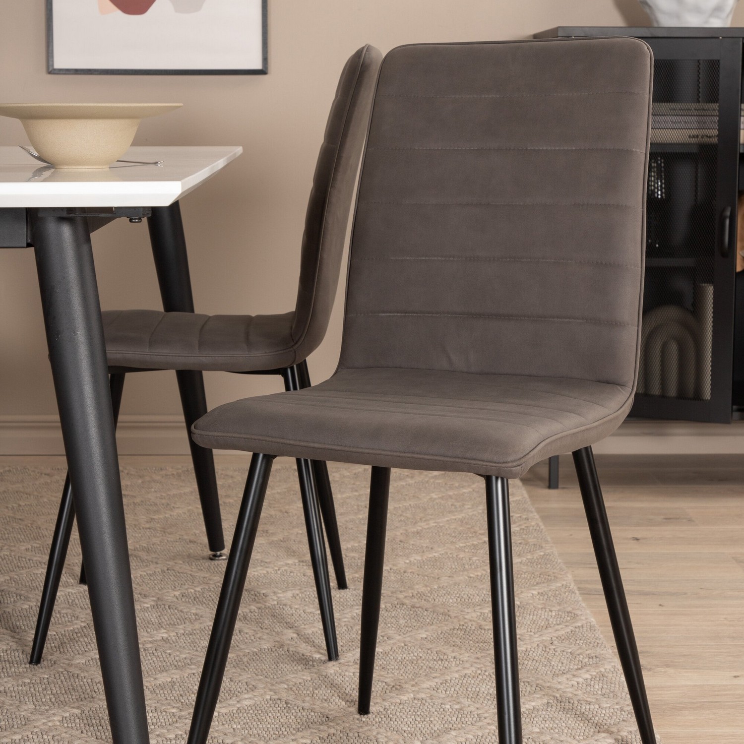Spisegruppe Venture Home Jolie med 4 Walerina Stoler