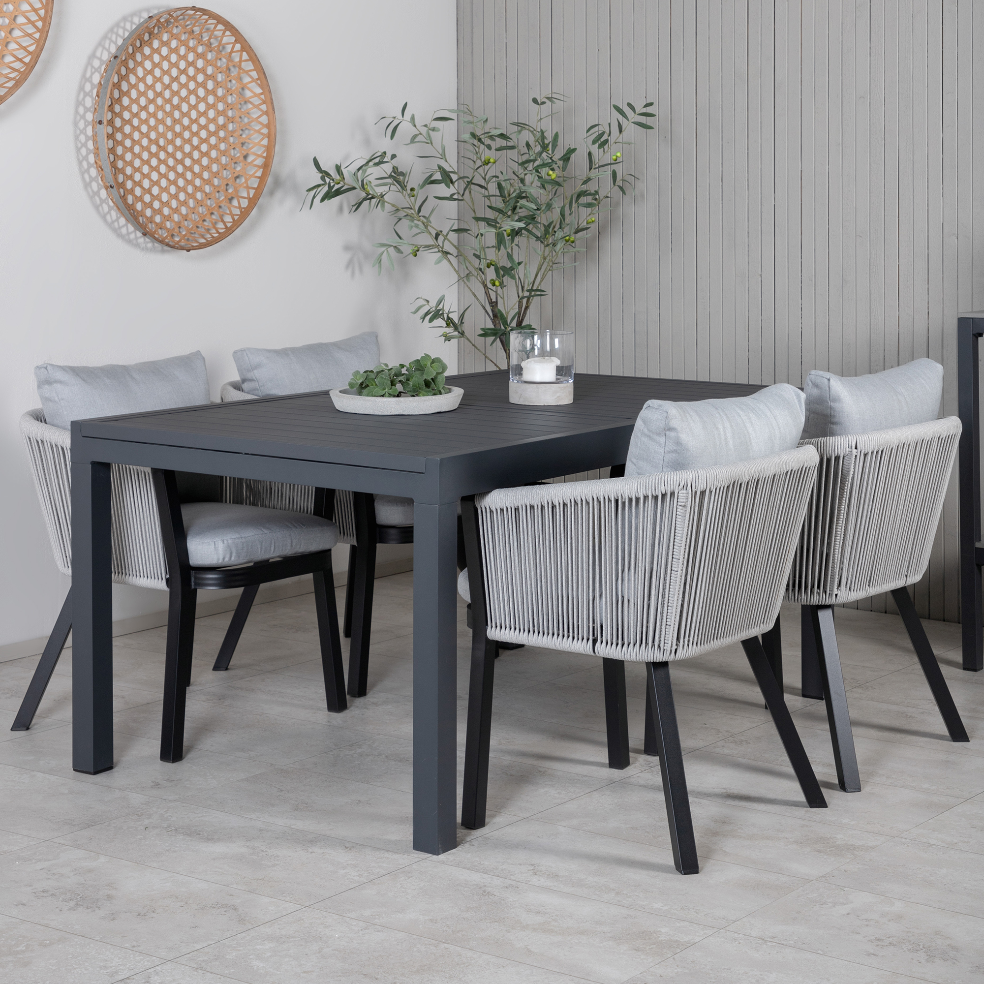 Spisegruppe Venture Home Marbella med 4 Veny Stoler