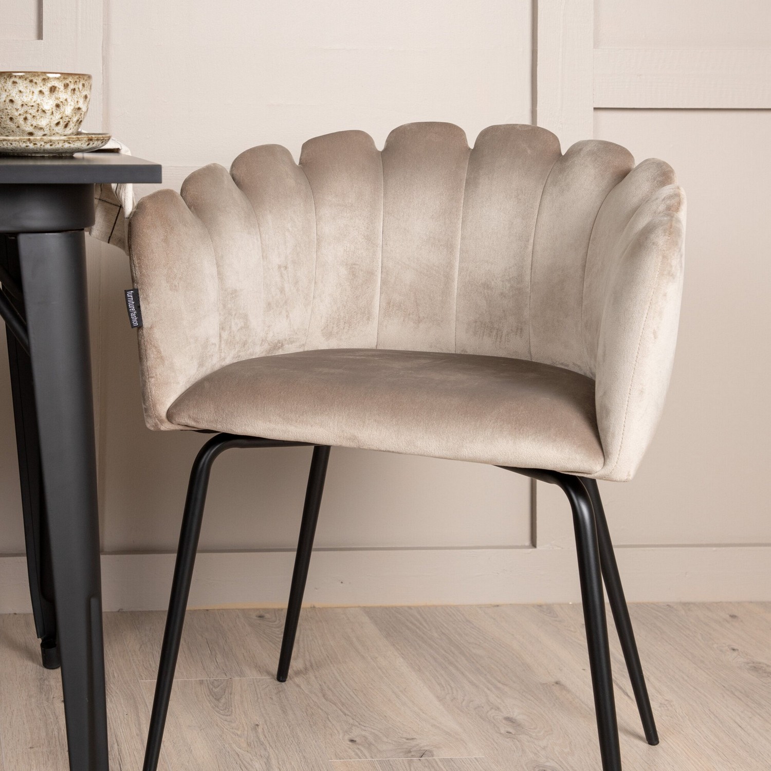 Spisegruppe Venture Home Tempe med 2 Limhamn Stoler