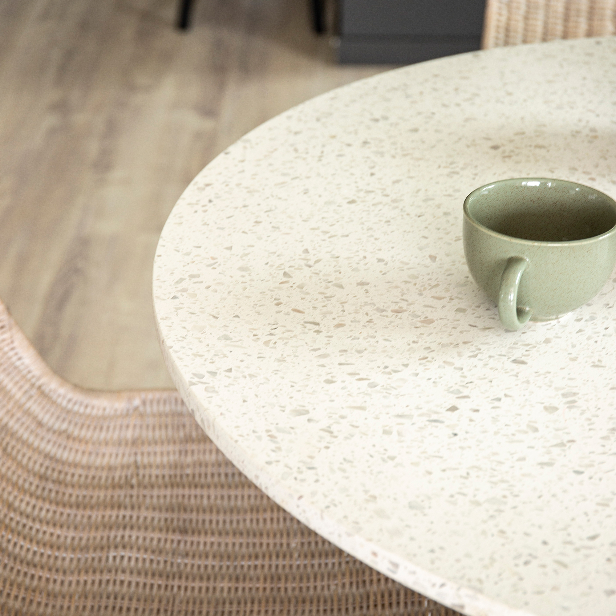 Spisegruppe Venture Home Roxanna med 4 Cornelia Stoler HHvitTerazzo