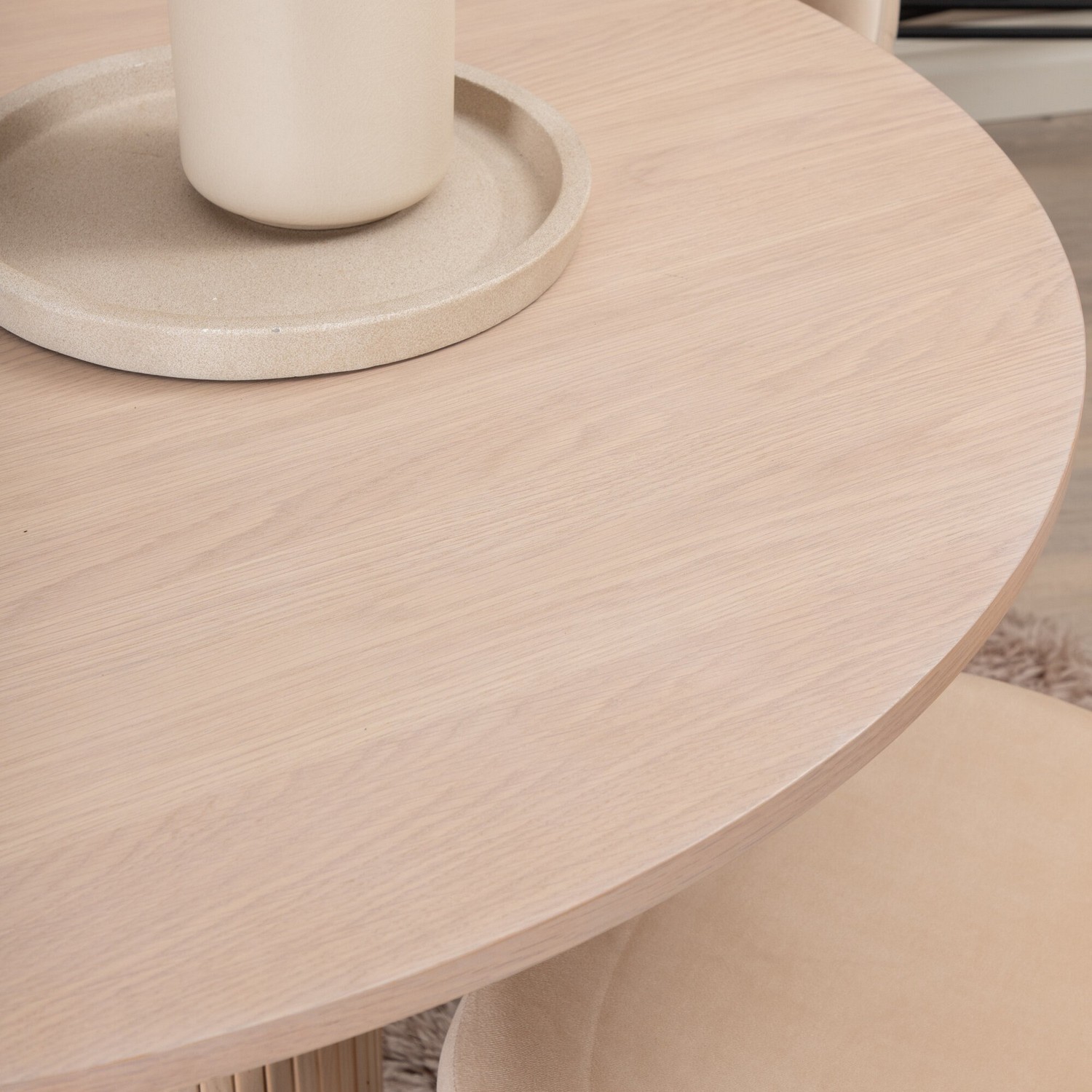 Spisegruppe Venture Home Bianca Rund med 4 Valentina Stitches Stoler Fløyel