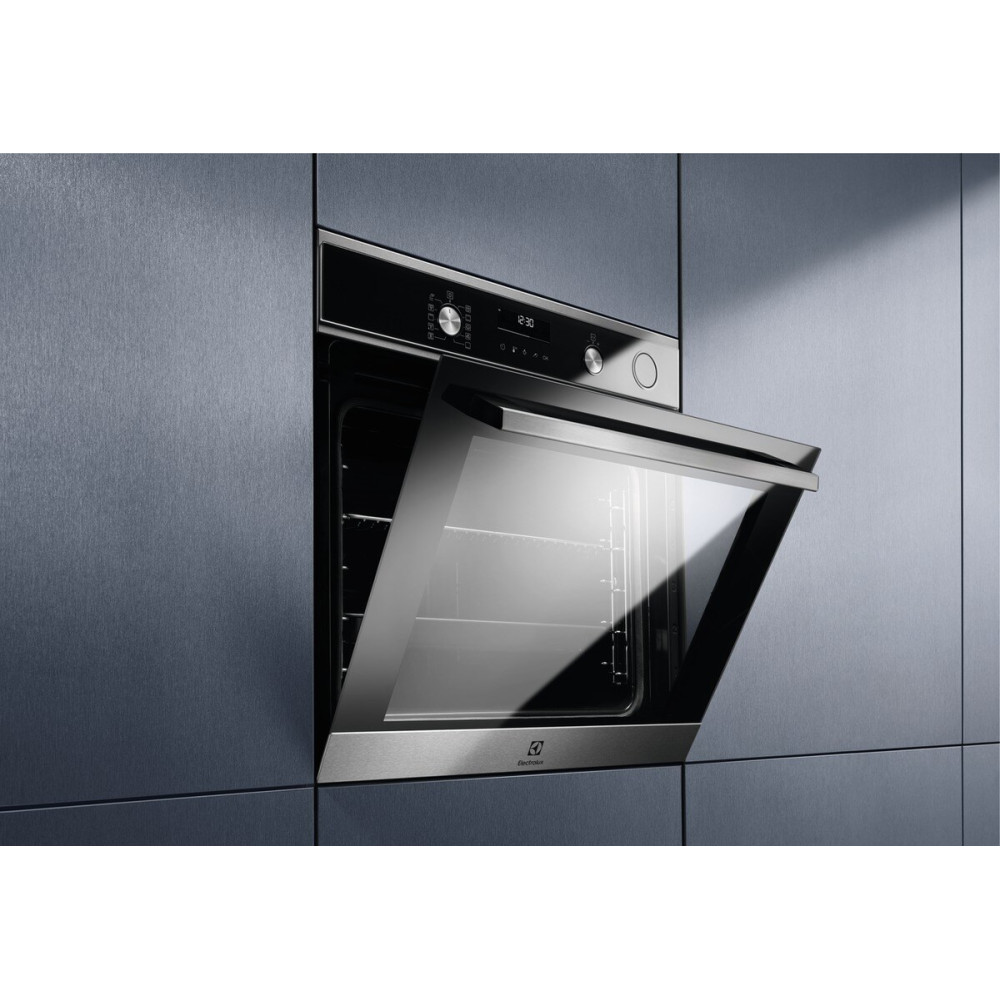 Ovn- og Mikrobølgepakke Electrolux COP840X + KMFE172TEX med SteamCrisp, Pyrolyse og Wifi
