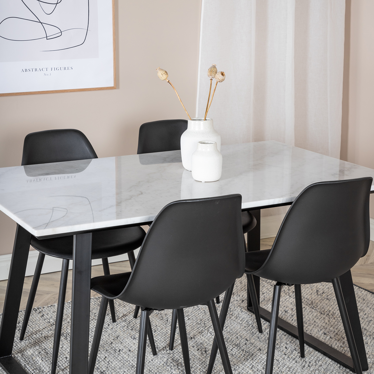 Spisegruppe Venture Home Estelle 140 med 4 Pop Stoler