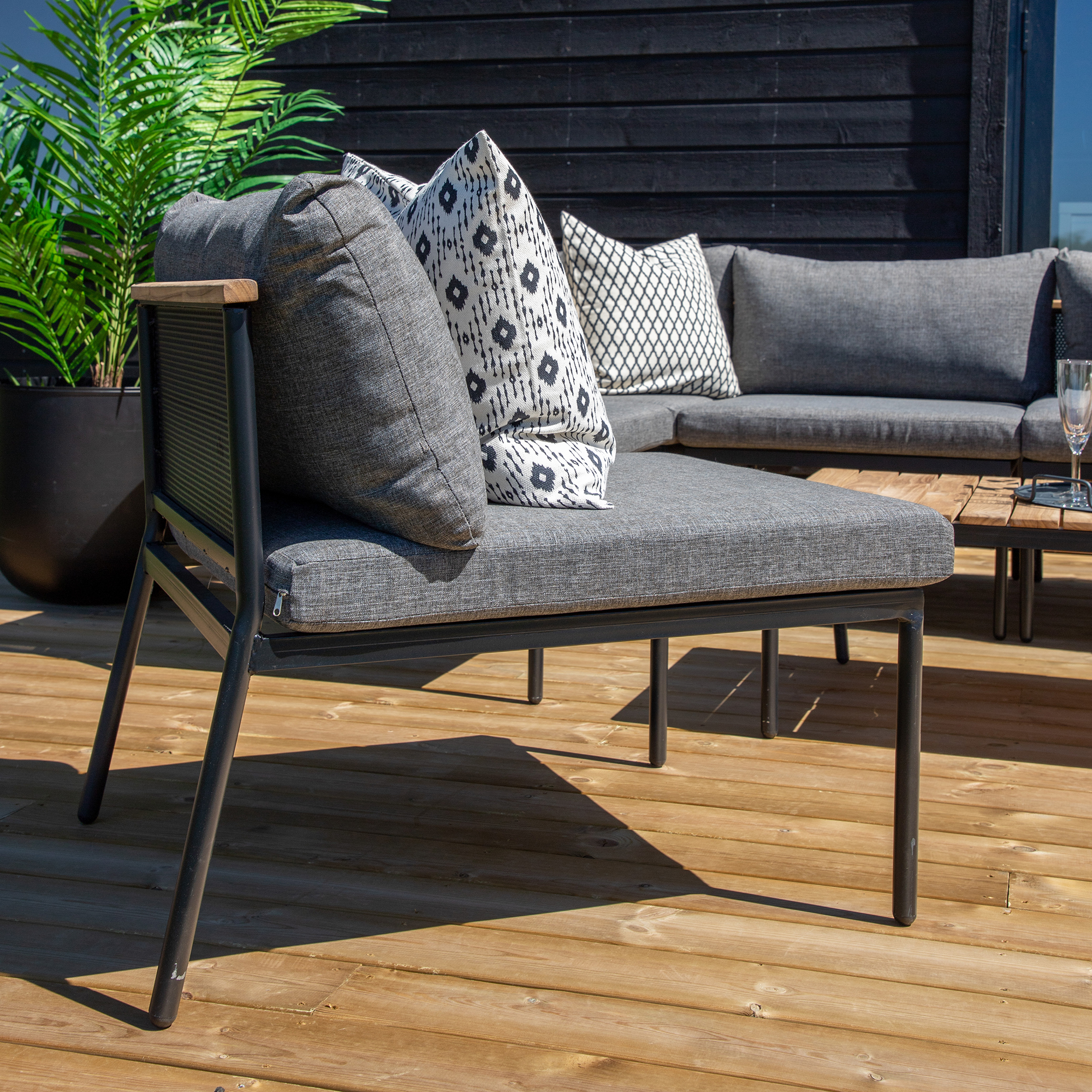 Hagegruppe Venture Home Nance Utendørs