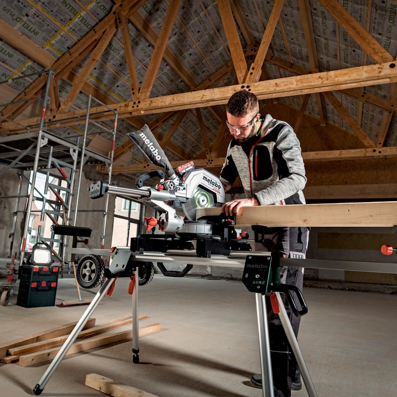 Kapp-/gjæringssag Metabo KGS 18 LTX BL 305 Solo