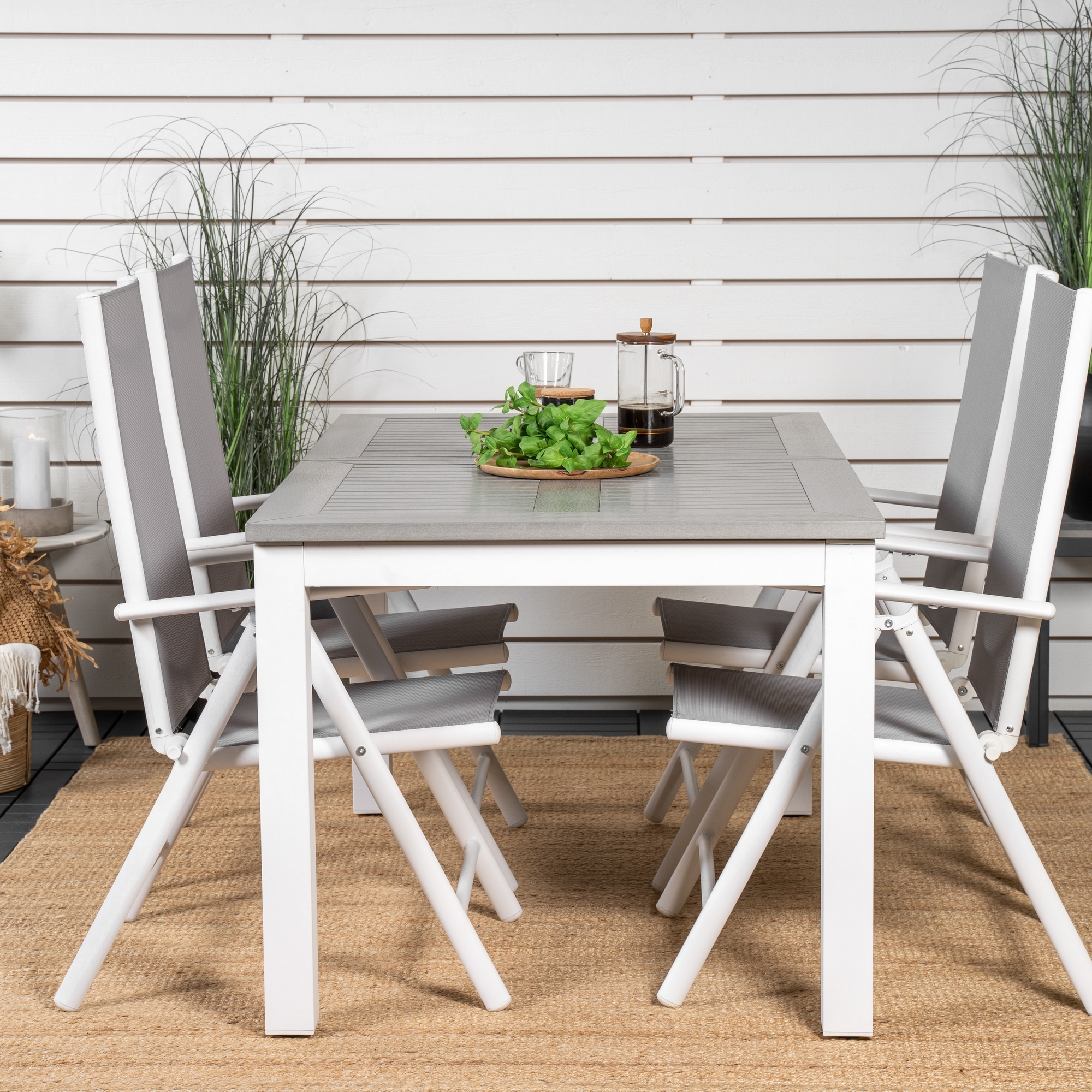 Spisegruppe Venture Home Aleyna 152/210 med 4 Bront Stoler