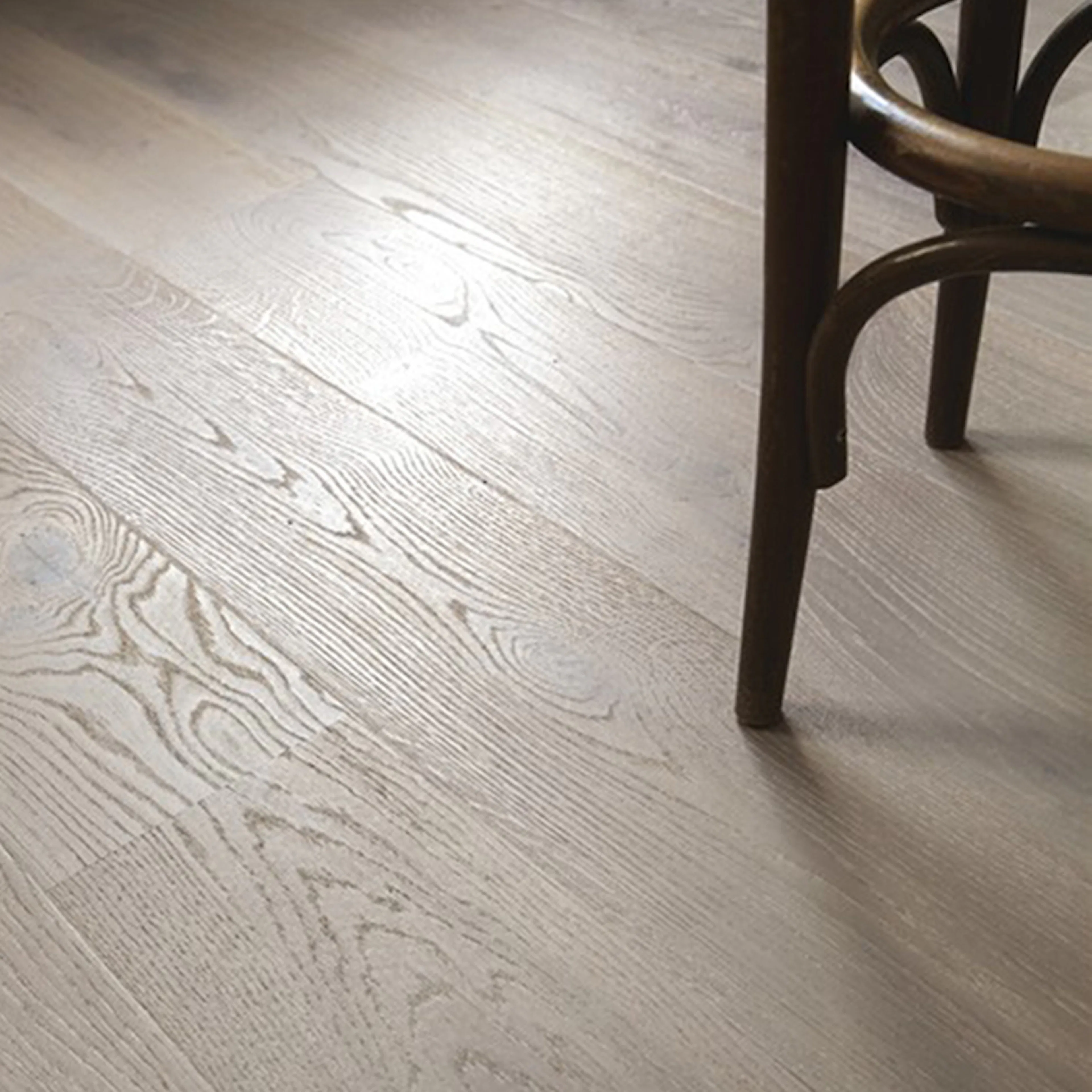 Parkett Tarkett Heritage Eik Urban Grey 1-stav Hardvoksoljet