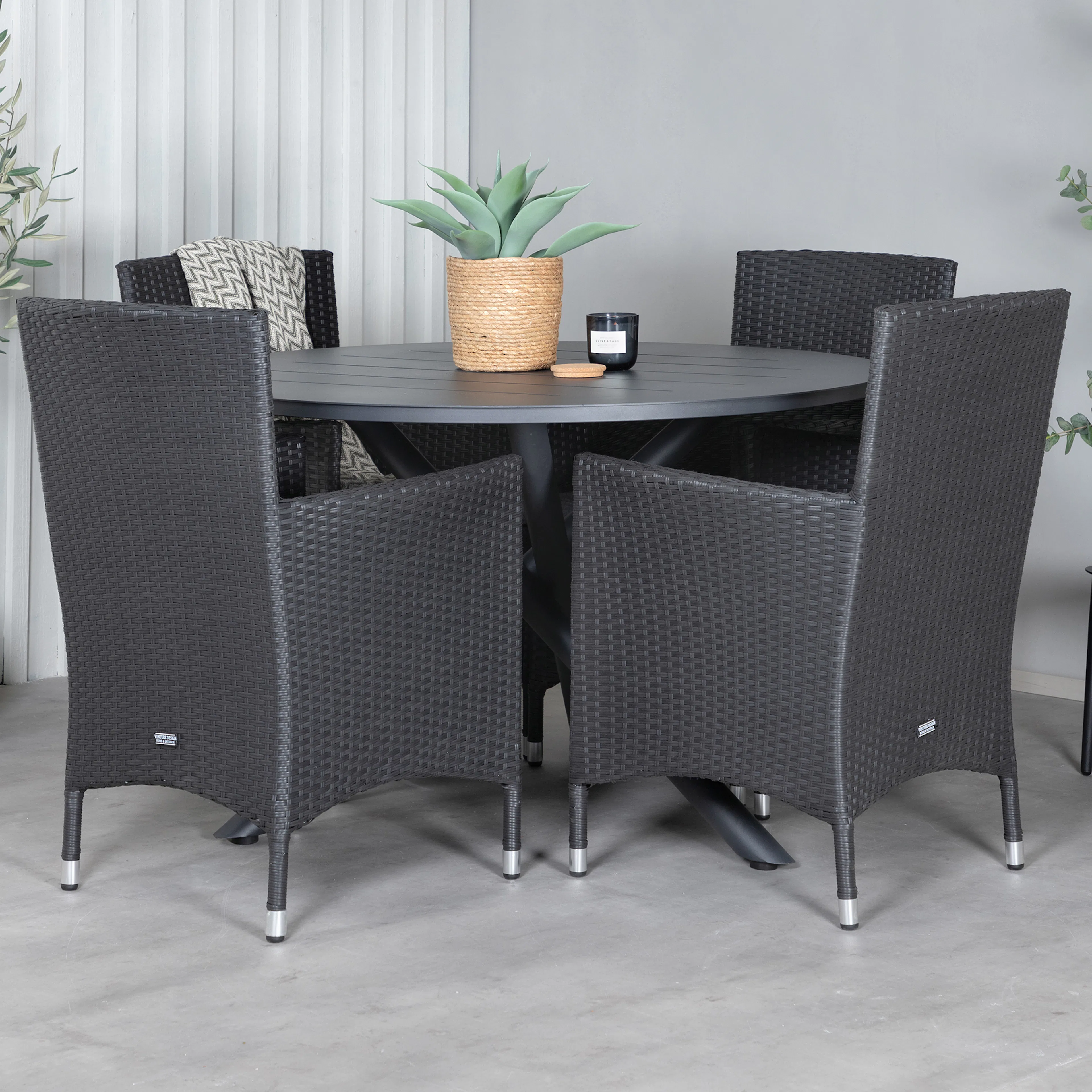 Spisegruppe Venture Home Ande med 4 Moli Spisestoler