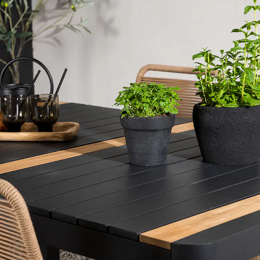 Spisegruppe Venture Home Togo 150x100 cm med 4 Lindos Stoler