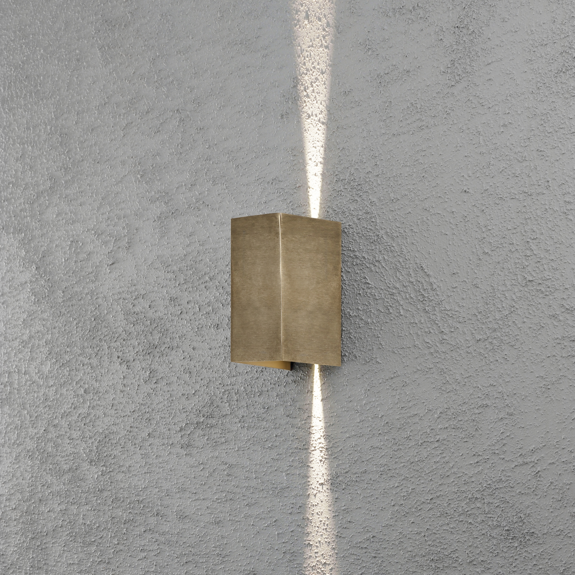 Vegglampe Gnosjö Konstsmide Cremona 2x3W Høyeffekt LED