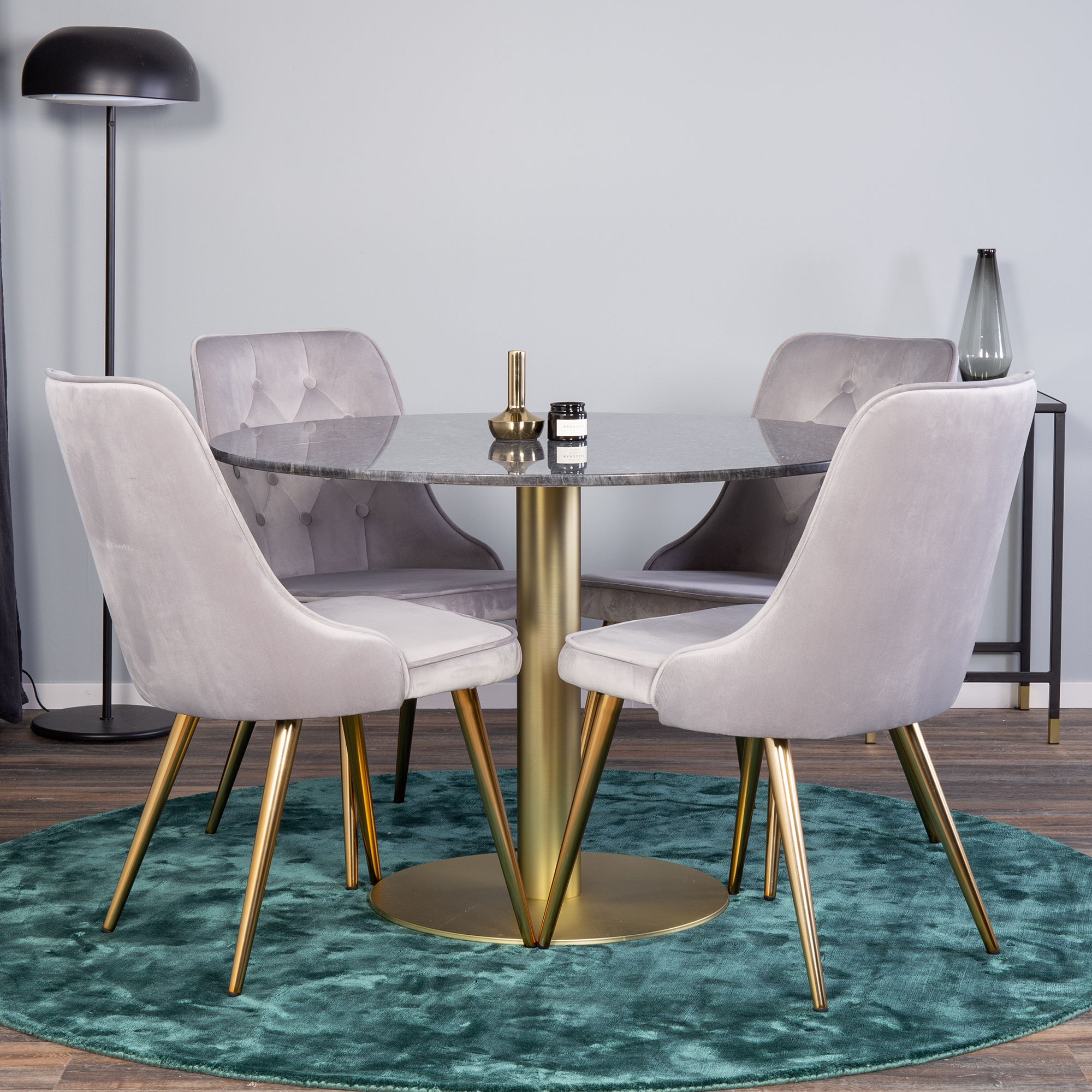 Spisegruppe Venture Home Estelle med 4 Vera Stoler Fløyel