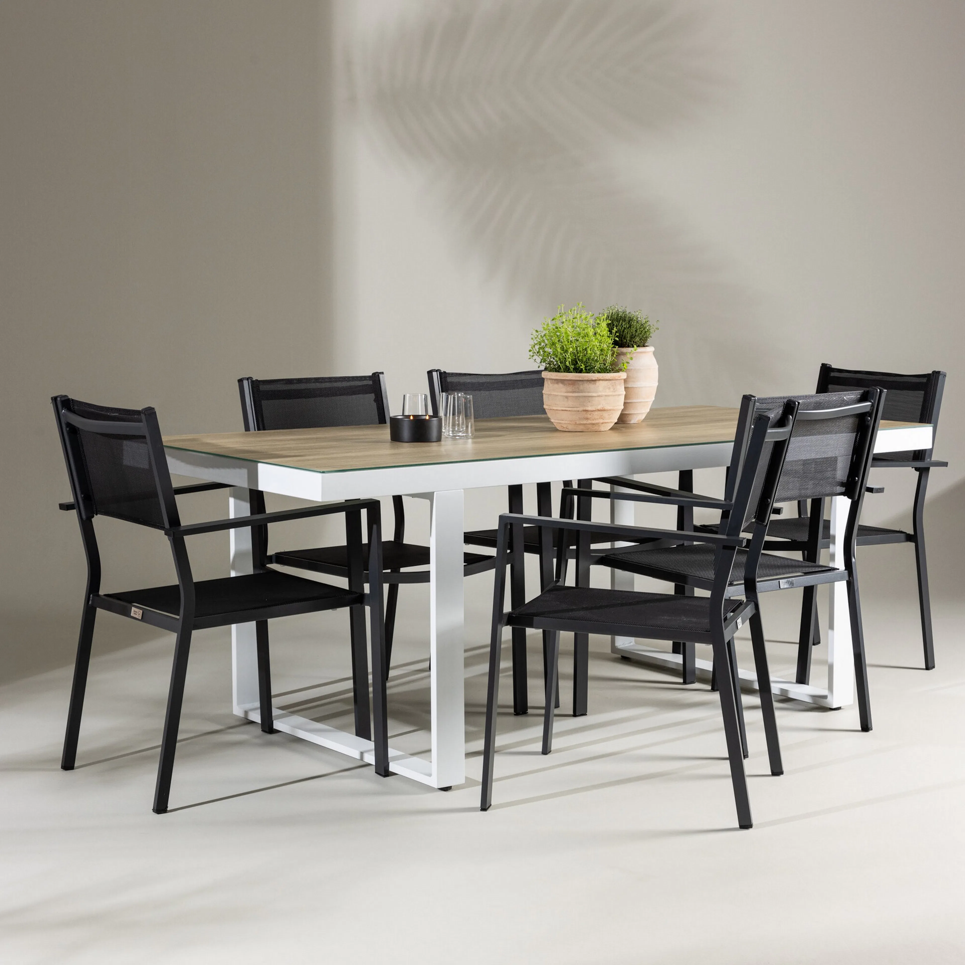 Hagegruppe Venture Home Merlo med 6 Copacabana Stoler